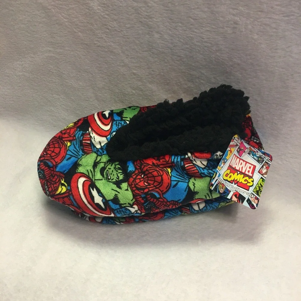 Marvel Comics Slipper Socks Kids M/L 13-4 Multicolor New Avengers Fuzzy Babba